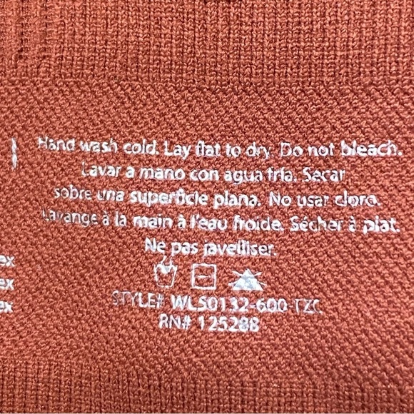 Tahari Ribbed Seamless Bra Marsala Large NWT Adjustable Straps Removable Pads - Picture 4 of 5